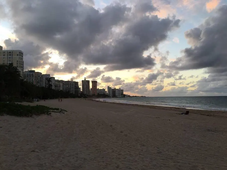 A1-Cozy 1 Bed-Fast Wifi, Walk To Markets, Eateries Apartment San Juan Puerto Rico